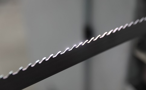 黄山双金属带锯条产生切削噪音的原因具体有哪些？